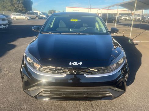 Used 2023 Kia Forte LXS w/ LXS Technology Package image 4