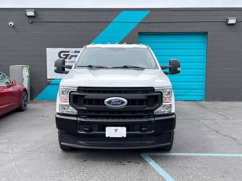 Used 2023 Ford E-350 and Econoline 350 Super Duty w/ Driver's Safety Package image 17