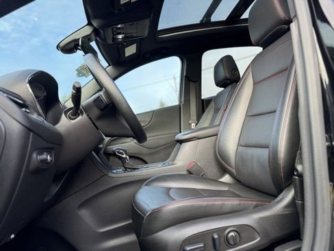Used 2024 Chevrolet Equinox RS w/ RS Leather Package image 13