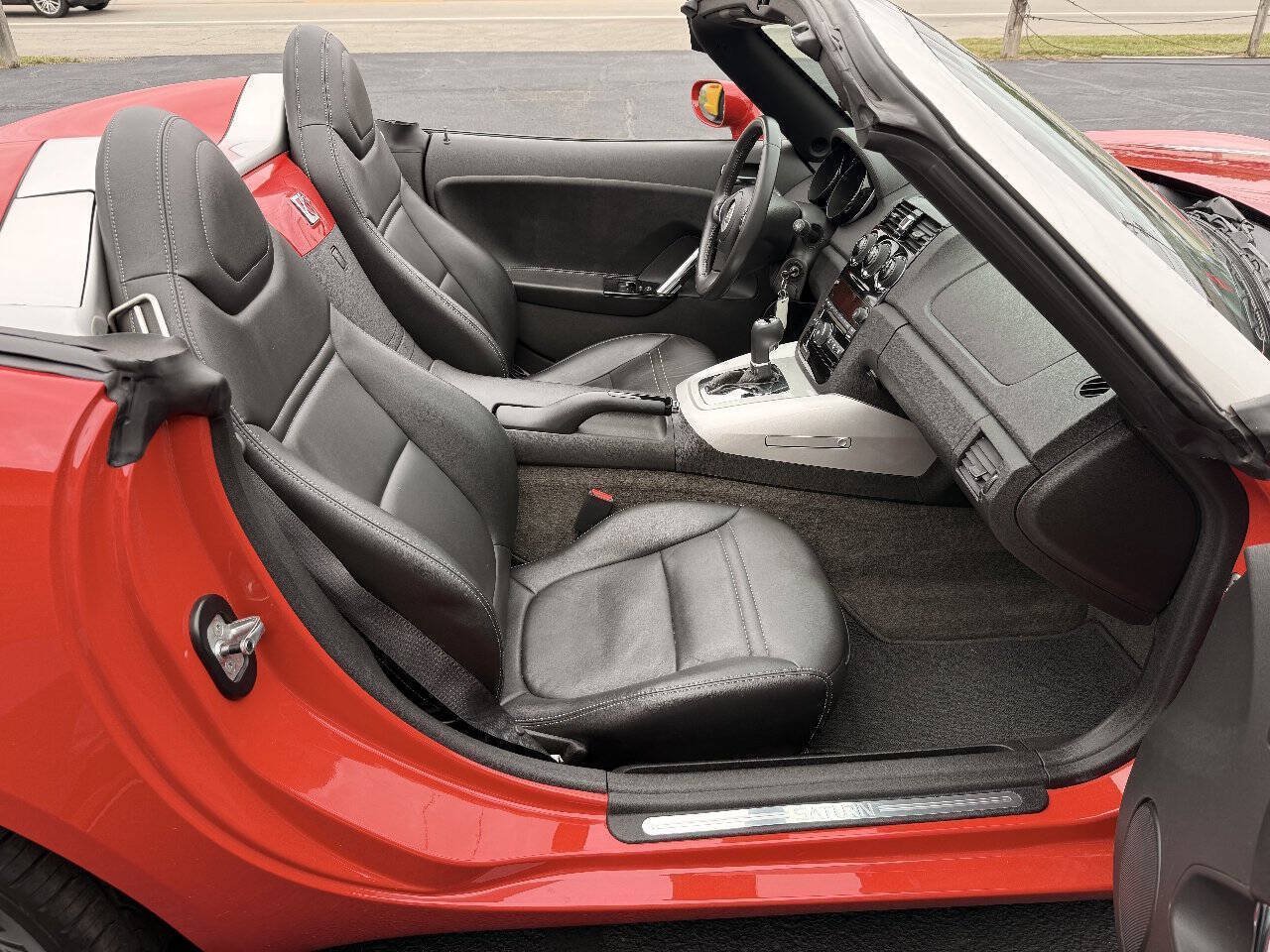 Used 2007 Saturn Sky w/ Premium Trim Pkg RWD image 32