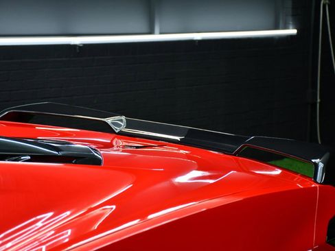 Used 2020 Chevrolet Corvette Stingray Premium Cpe w/ 3LT Preferred Equipment Group image 17