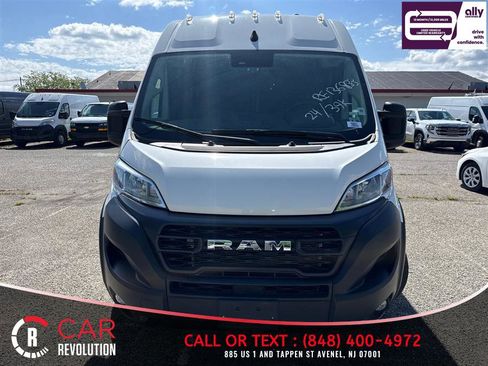 Used 2024 RAM ProMaster 2500 w/ Convenience Group FWD image 2