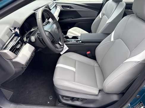 New 2026 Toyota Camry SE image 21