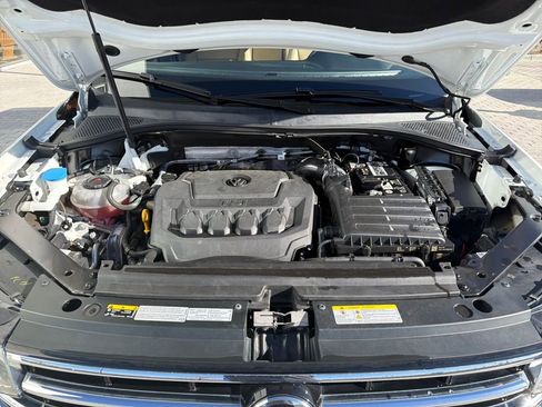 Certified 2022 Volkswagen Tiguan SE w/ Panoramic Sunroof Package image 23