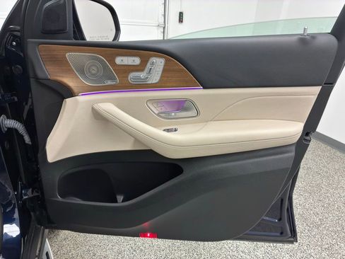 Used 2022 Mercedes-Benz GLS 450 4MATIC image 65