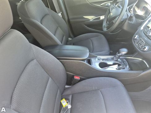 Used 2022 Chevrolet Malibu LT FWD image 15