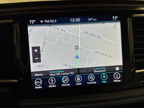 Used 2018 Chrysler Pacifica Limited w/ Advanced Safetytec Group FWD image 21