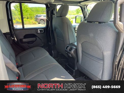 Used 2025 Jeep Wrangler Unlimited Sport S 4xe AWD/4WD image 23