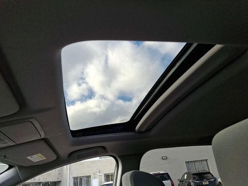 Used 2021 Honda CR-V EX image 14