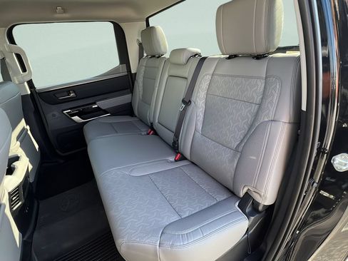 Used 2024 Toyota Tundra Limited AWD/4WD image 10