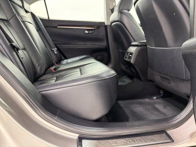 Used 2017 Lexus ES 350 w/ Luxury Package FWD image 23