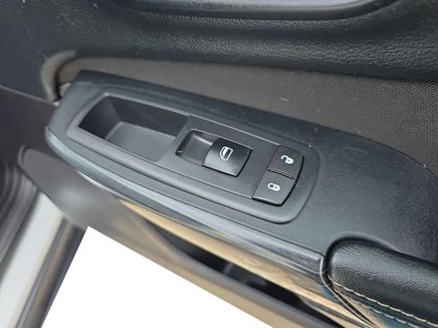 Used 2016 Jeep Cherokee Sport FWD image 20