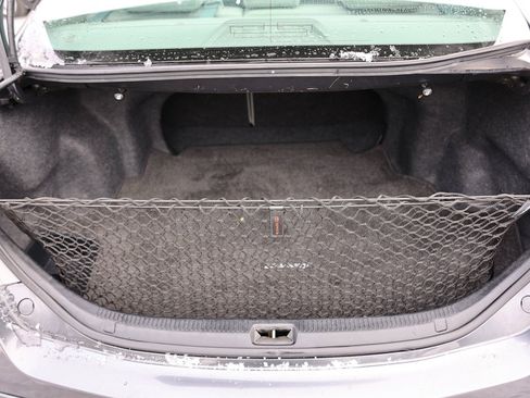 Used 2010 Toyota Camry LE image 13