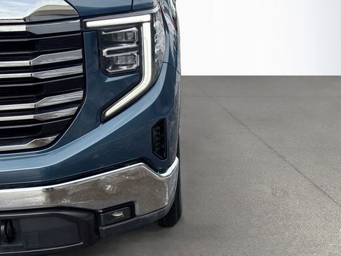 Used 2024 GMC Sierra 1500 SLT image 11
