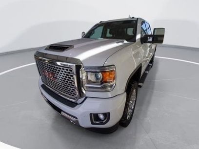 Used 2017 GMC Sierra 2500 Denali w/ Duramax Plus Package