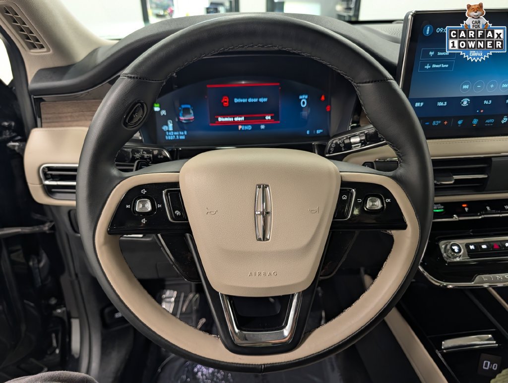 Used 2025 Lincoln Corsair Reserve AWD/4WD image 26