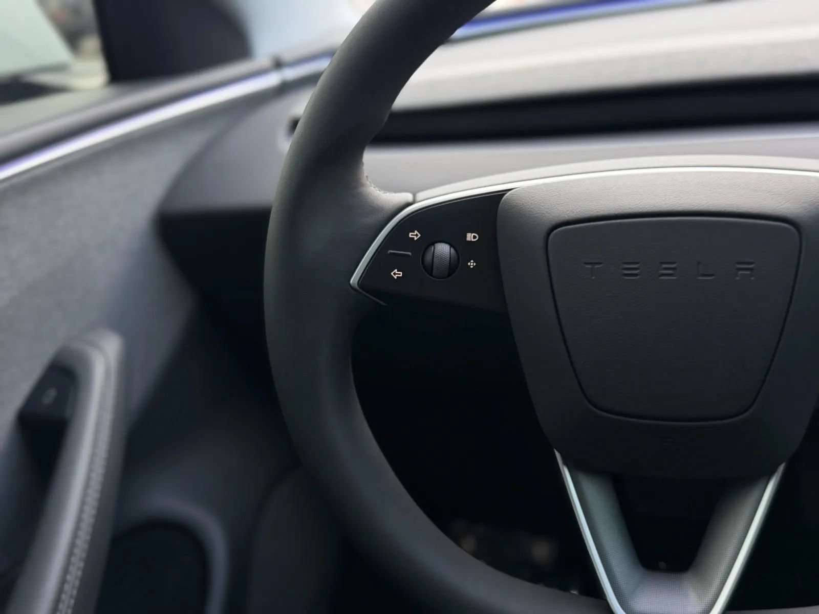 Used 2025 Tesla Model 3 Long Range RWD image 21
