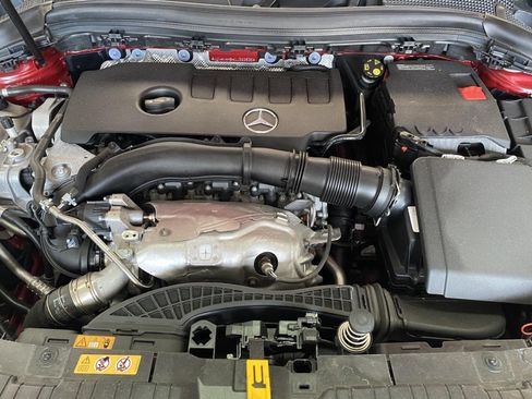 Used 2022 Mercedes-Benz GLA 250 4MATIC image 22