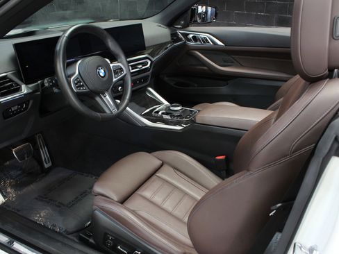 Used 2024 BMW M440i Convertible RWD image 28