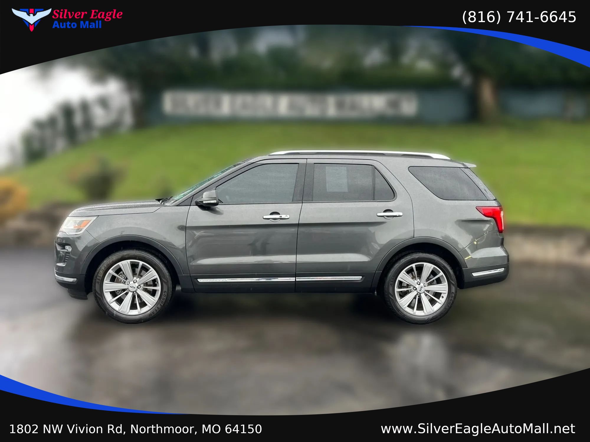 Used 2018 Ford Explorer Limited FWD image 2