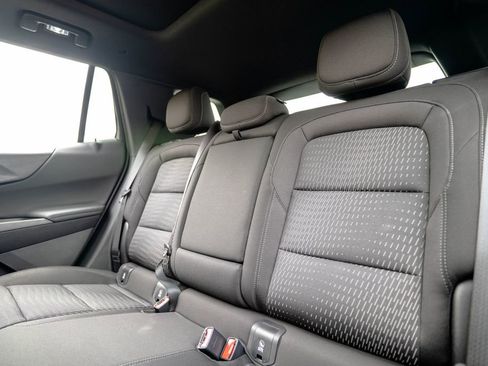 New 2026 Chevrolet Equinox LT w/ Safety and Technology Package AWD/4WD image 30