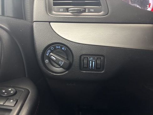 Used 2014 Dodge Grand Caravan R/T image 39