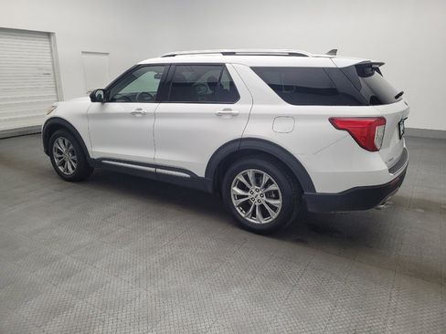Used 2023 Ford Explorer Limited image 3