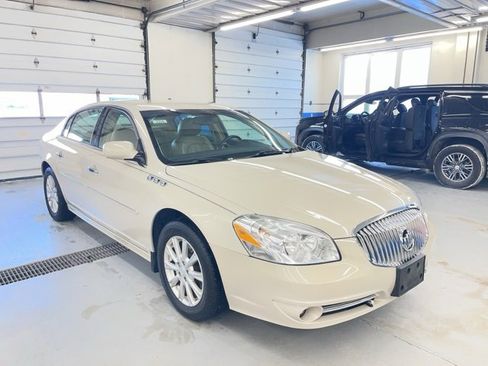 Used 2011 Buick Lucerne CXL w/ Driver Confidence Package image 4