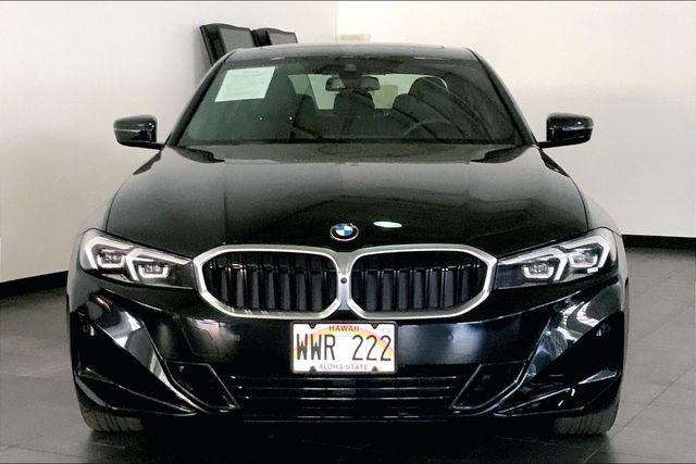 Used 2023 BMW 330i Sedan w/ Parking Assistance Package RWD image 3