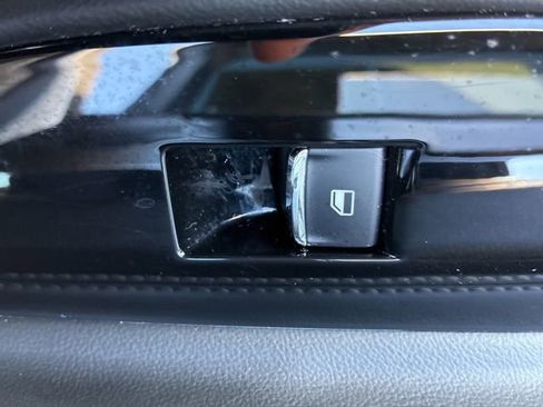 Used 2024 Lincoln Corsair AWD w/ Equipment Group 101A image 20