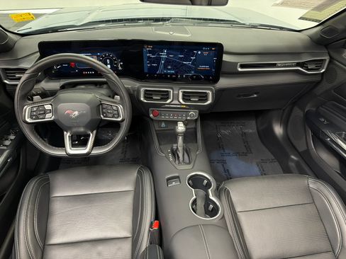 Used 2025 Ford Mustang GT Premium RWD image 20