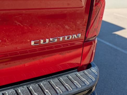 Used 2022 Chevrolet Silverado 1500 Custom Trail Boss w/ Safety Confidence Package AWD/4WD image 31