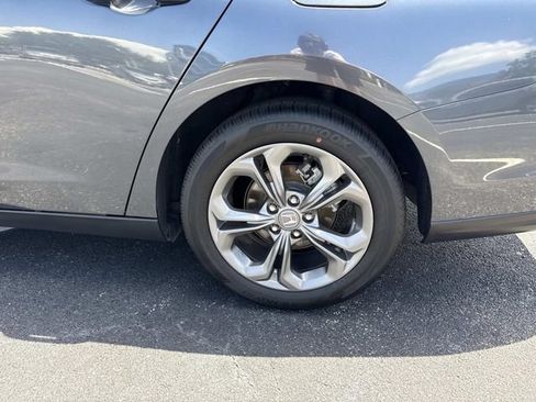 Certified 2024 Honda Accord EX image 11