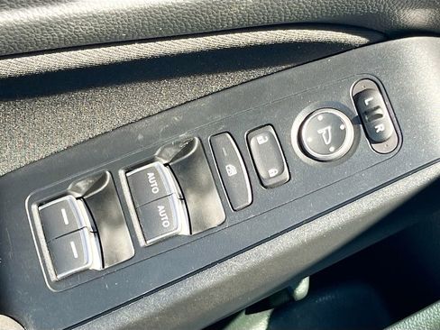 Used 2024 Honda Civic LX image 17