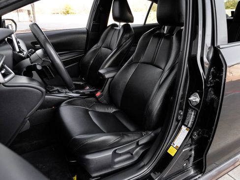 Used 2021 Toyota Corolla SE image 37