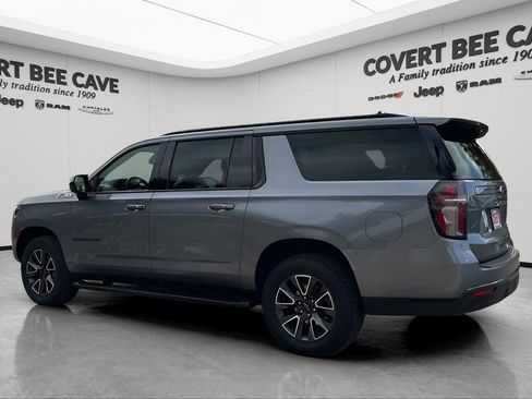 Used 2022 Chevrolet Suburban Z71 image 6