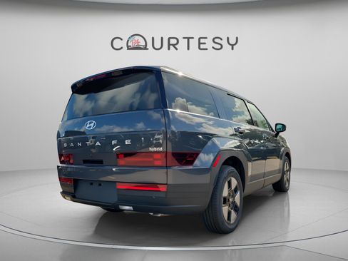 New 2026 Hyundai Santa Fe SE image 5