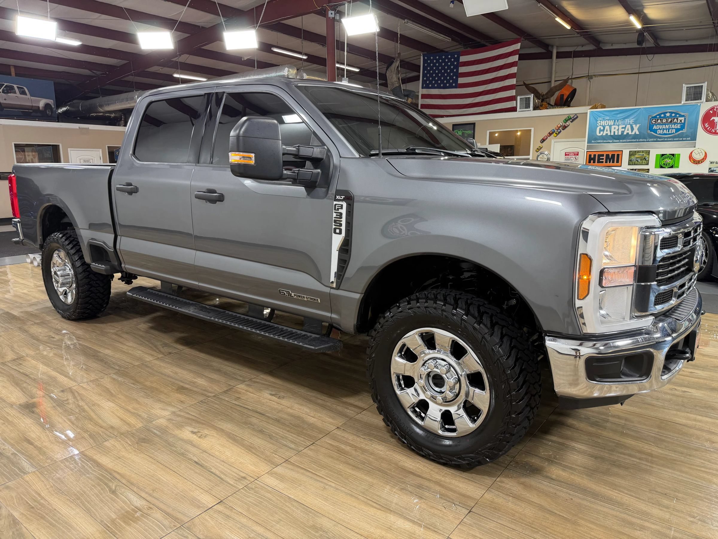 Used 2024 Ford F350 XLT w/ FX4 Off-Road Package AWD/4WD image 2