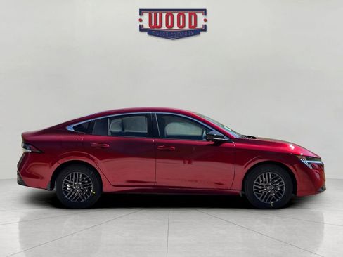 New 2026 Nissan Sentra SV FWD image 2