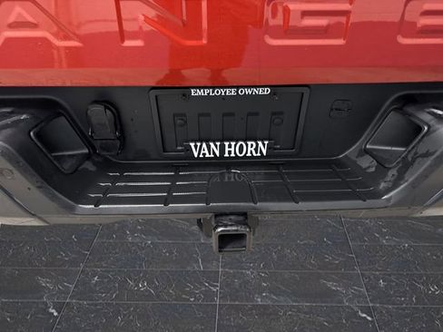 Used 2024 Ford Ranger Lariat w/ FX4 Off-Road Package image 36