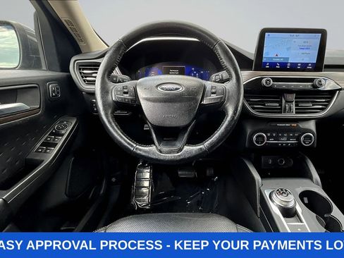 Used 2020 Ford Escape Titanium w/ Titanium Premium Package 2.0 FWD image 11