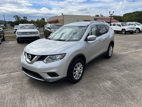 Used 2016 Nissan Rogue S w/ Appearance Package image 14