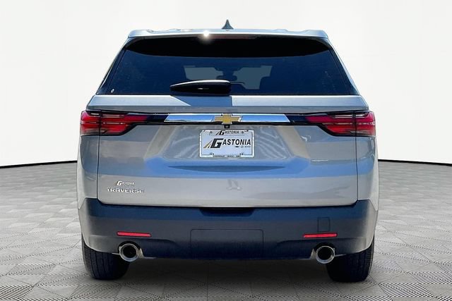 Used 2023 Chevrolet Traverse LS FWD image 6