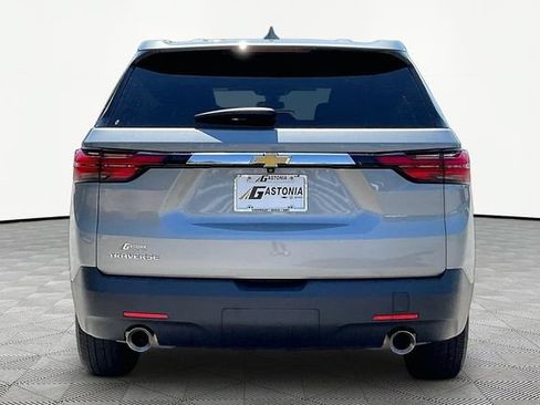 Used 2023 Chevrolet Traverse LS FWD image 6