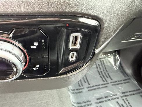 Used 2024 GMC Sierra 1500 SLT image 21