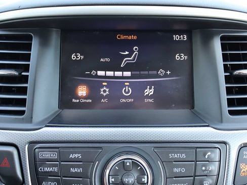 Used 2019 Nissan Pathfinder SL w/ SL Premium Package AWD/4WD image 9