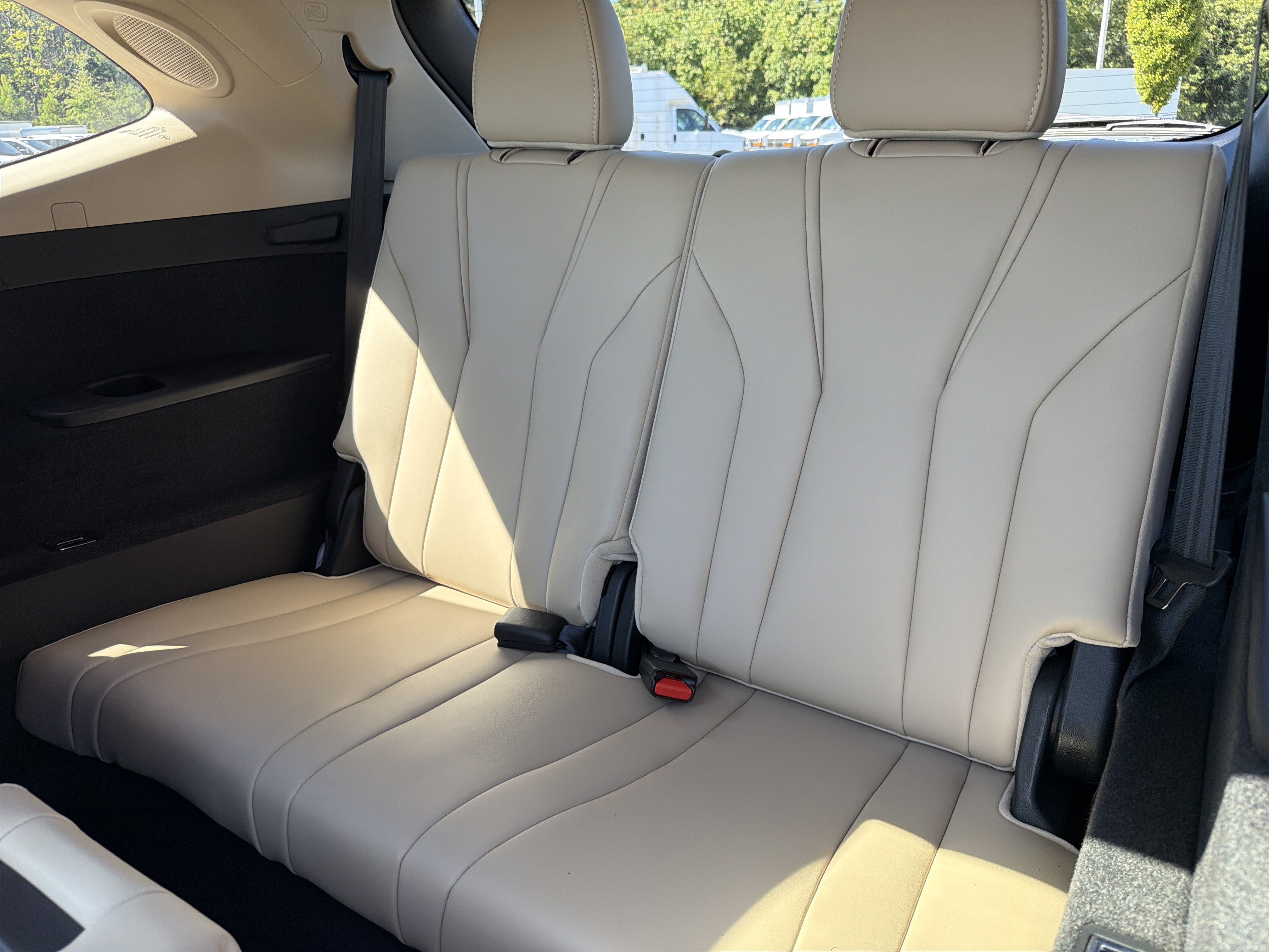 Certified 2026 Acura MDX w/ Technology Package FWD image 32