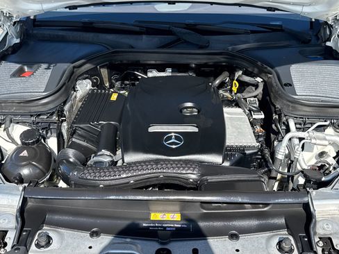 Used 2017 Mercedes-Benz GLC 300 w/ Premium 2 Package image 8