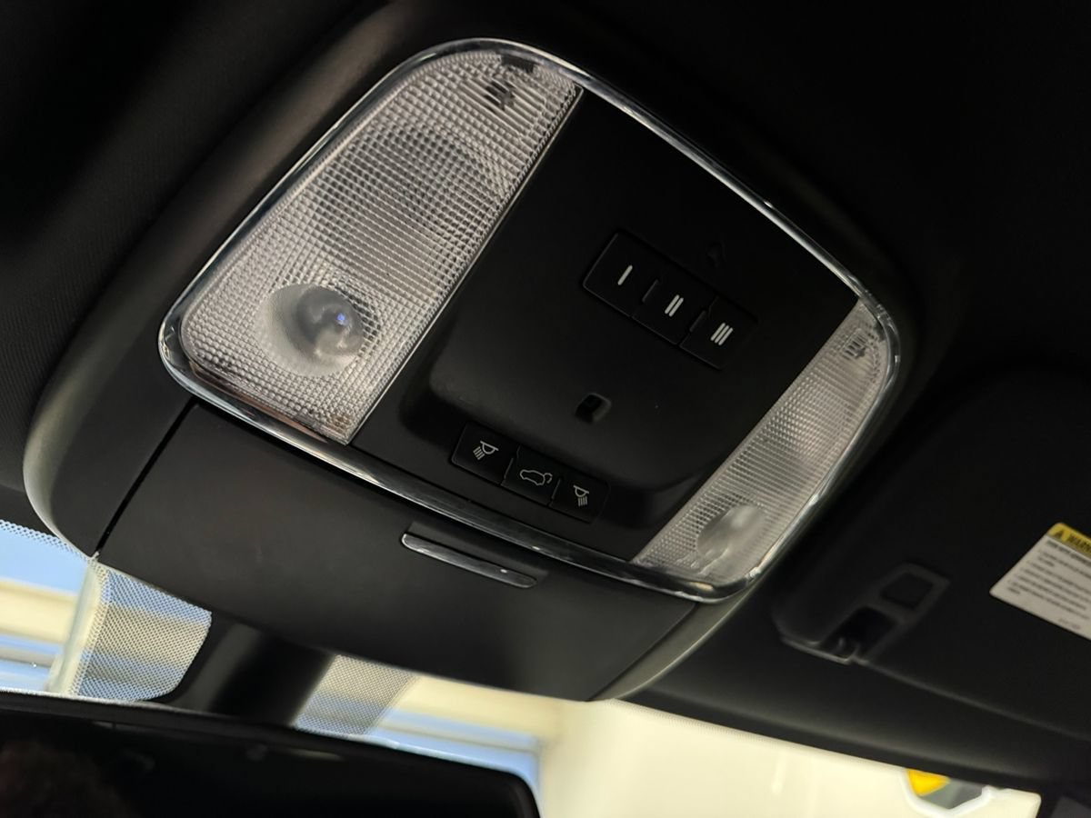 Used 2015 Jeep Grand Cherokee Limited AWD/4WD image 42