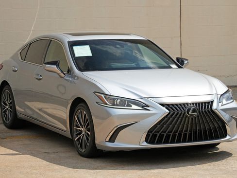 Used 2024 Lexus ES 350 w/ Premium Package FWD image 56
